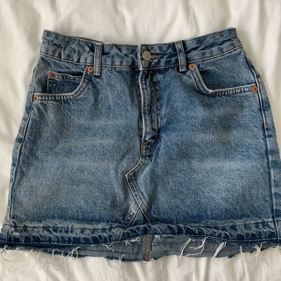 Topshop Dresses & Skirts - Top shop denim motto skirt
